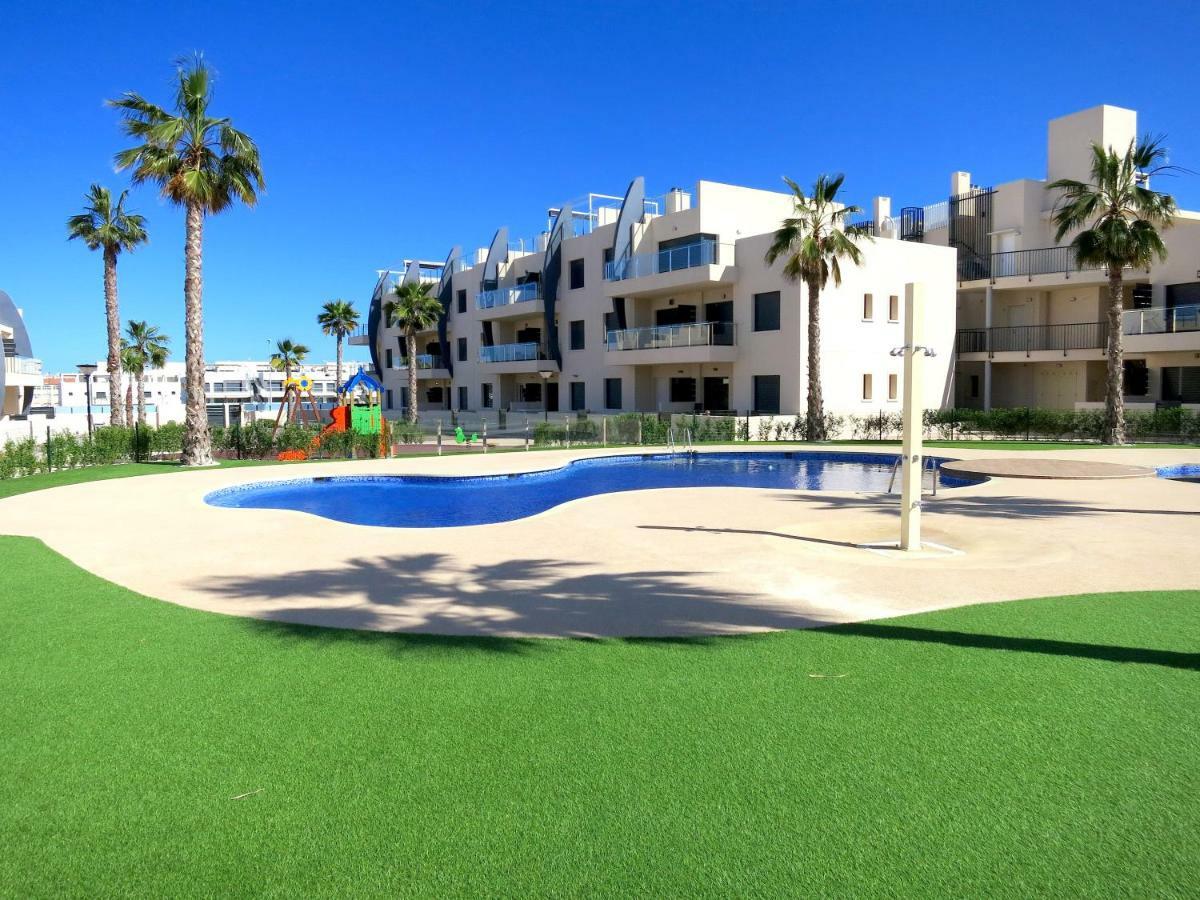 Playa Elisa Bay - Mil Palmeras Pilar de la Horadada Bagian luar foto