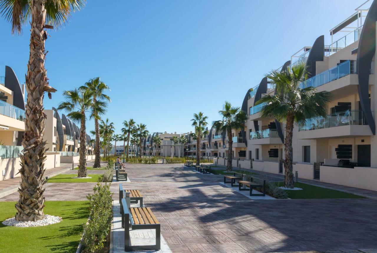 Playa Elisa Bay - Mil Palmeras Pilar de la Horadada Bagian luar foto